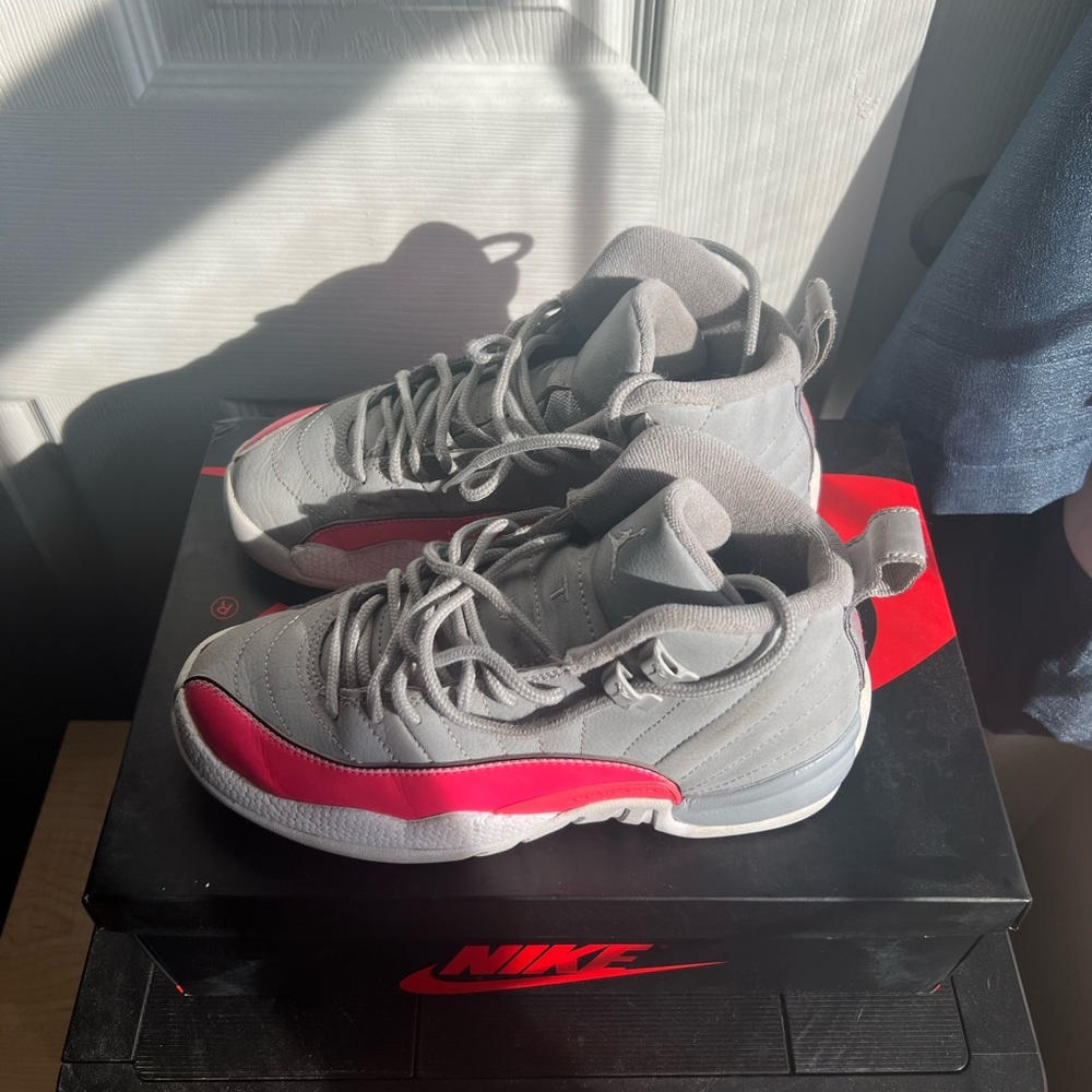 Nike Air Jordan 12 Retro Wolf Grey/Racer Pink